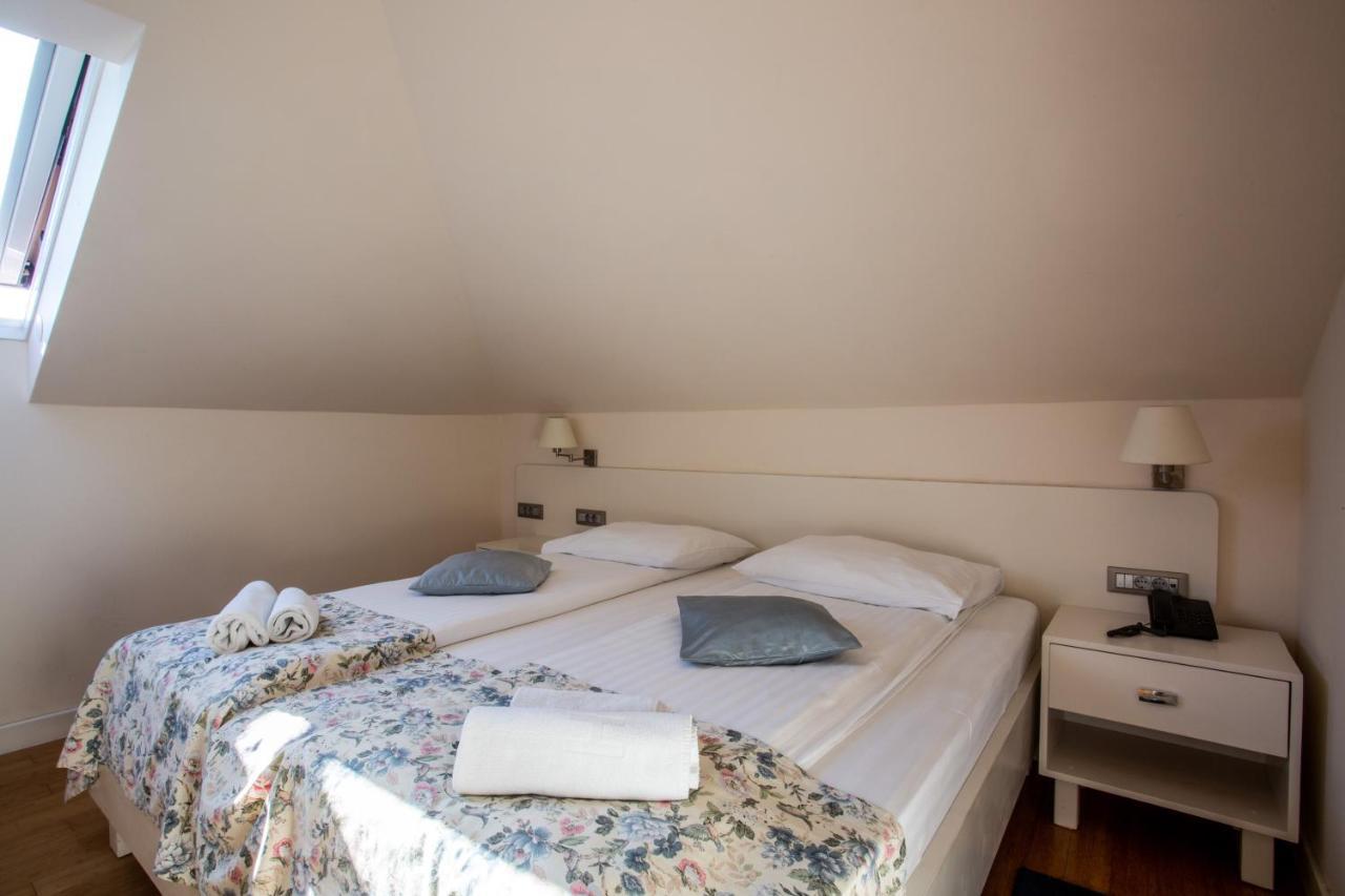 Hotel Pleter Mimice Extérieur photo